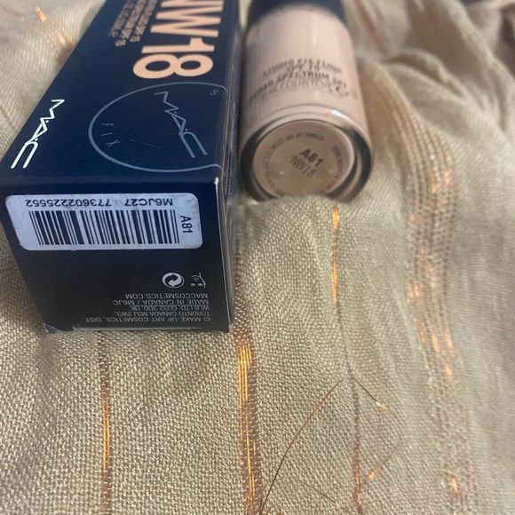 MAC STUDIO FIX FLUID COLOR IS NW18 - Picture 12 of 14